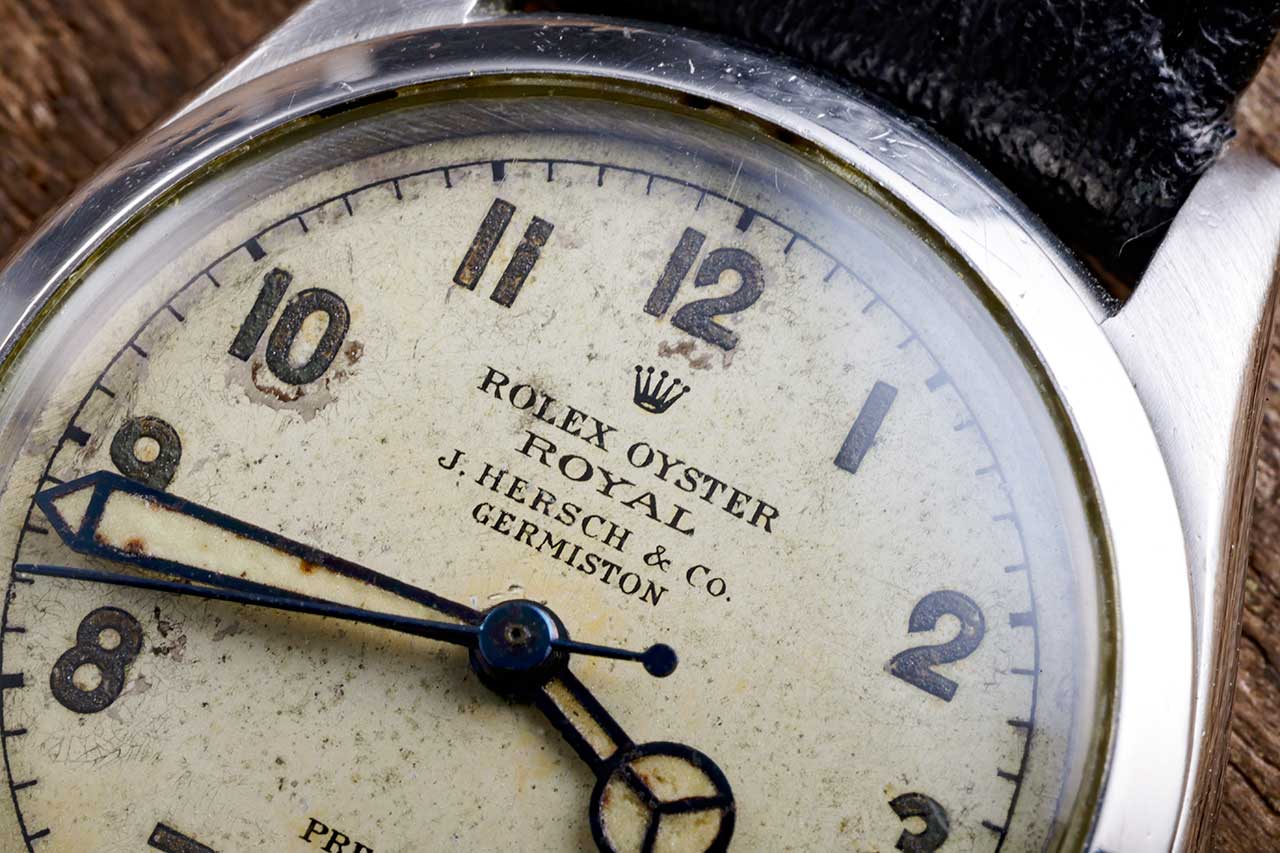 画像: 12時位置には「J. HERSCH & Co. GERMISTON」の表記。販売を担った時計店名が記されたダブルネームだ