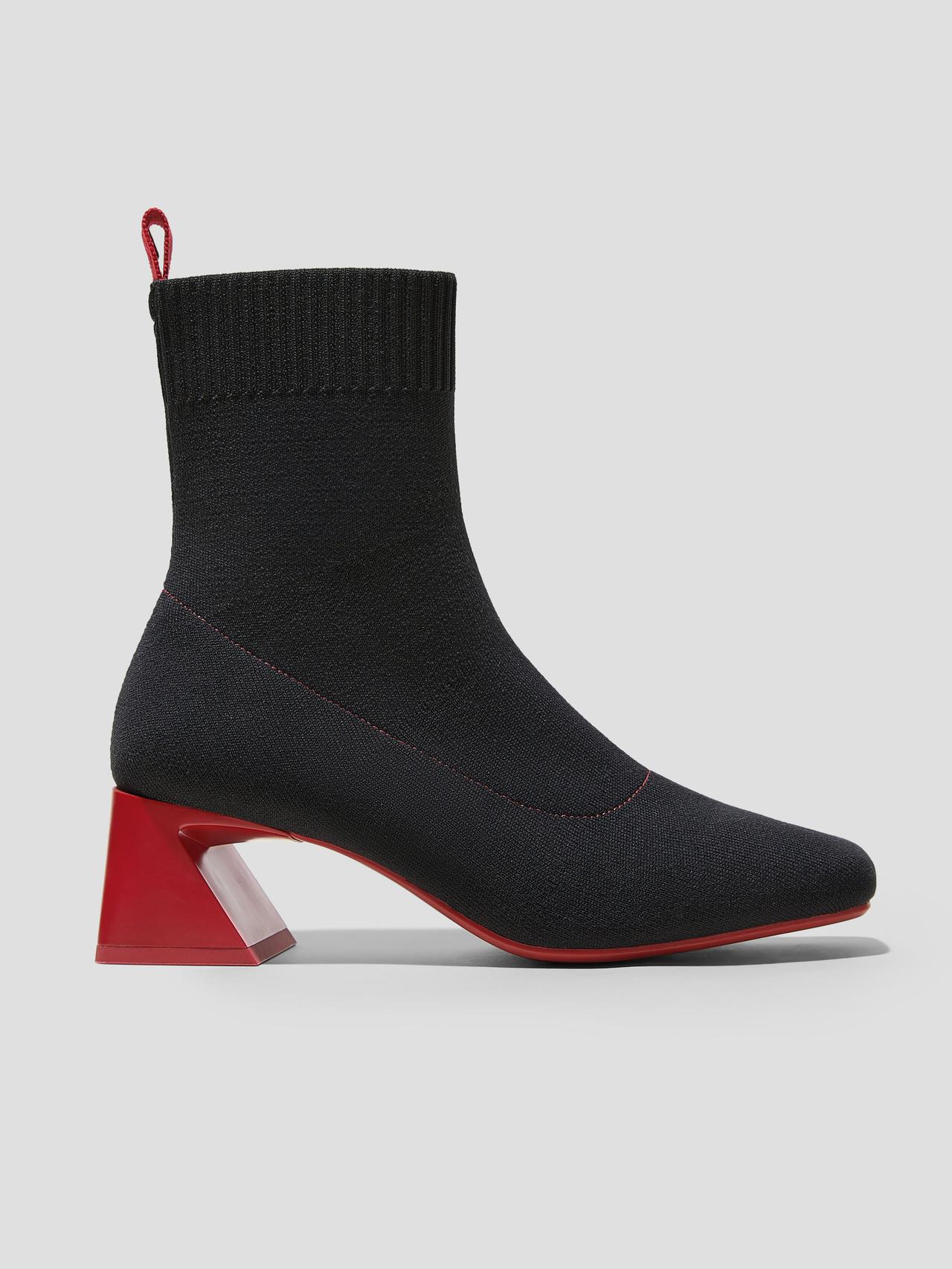 画像: 「ブラック・レッド」