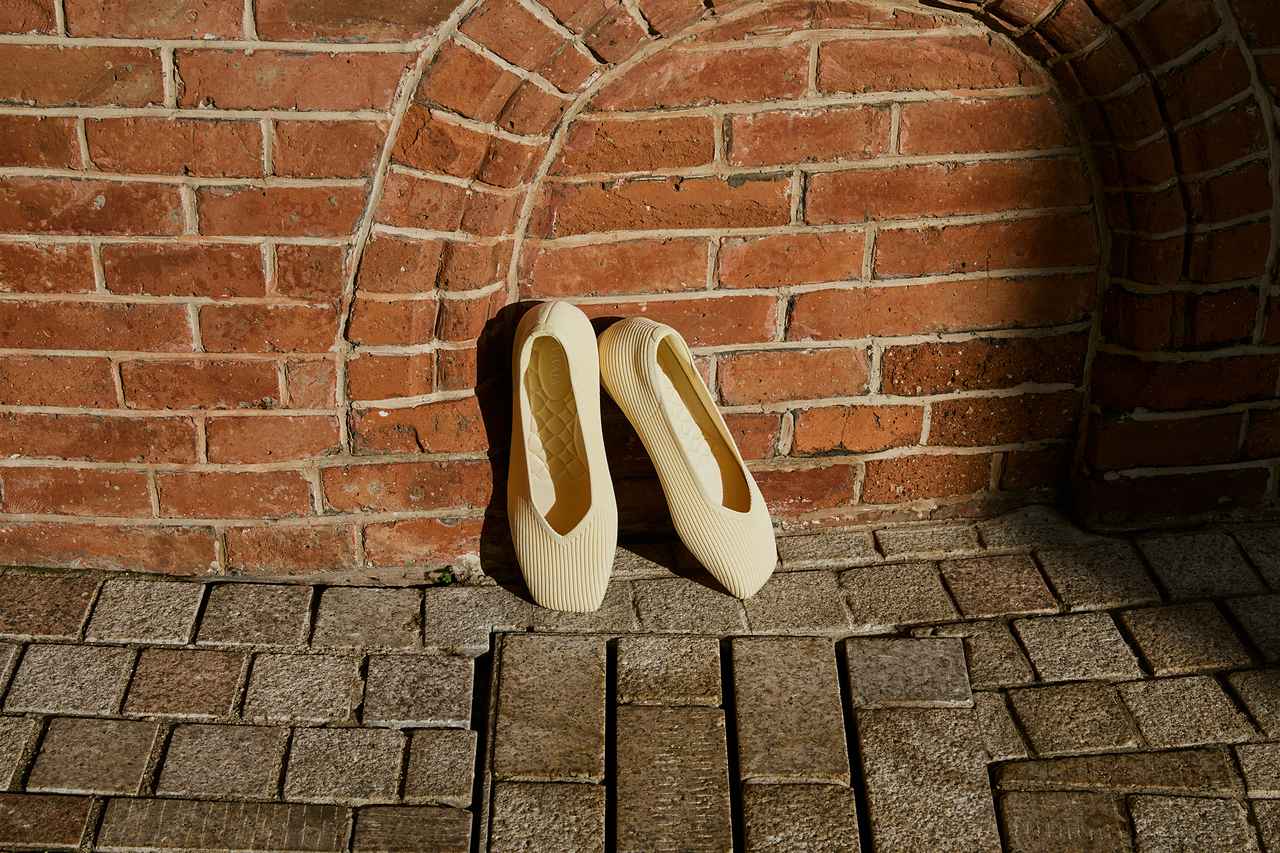 画像: 繊細で上品な編み目もかわいい