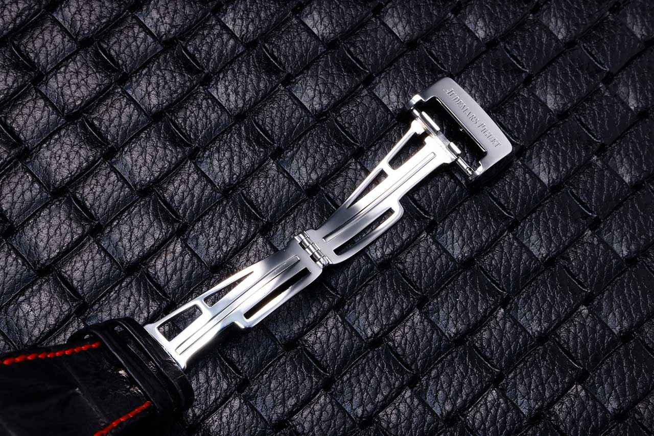 画像 : 9番目の画像 - 【写真11枚】オーデマ・ピゲ 『ロイヤル オーク オフショア クロノグラフ MASATO』 - singles （シングルス） - “おひとりさま”にフォーカスした情報サイト