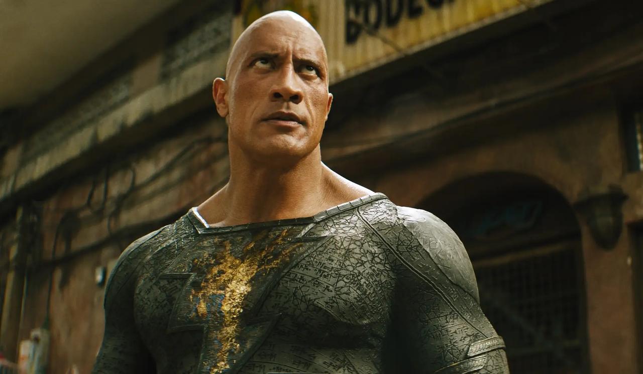 画像: あまりにもムキムキだもんね © 2022 Warner Bros. Ent. All Rights Reserved © & TM DC