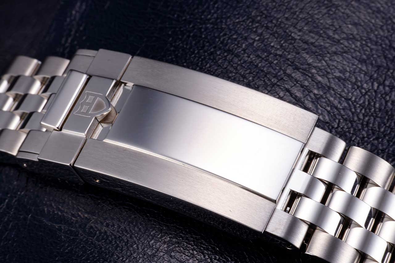 画像 : 10番目の画像 - 【写真12枚】チューダー 『ブラックベイ クロノ』 - singles （シングルス） - “おひとりさま”にフォーカスした情報サイト