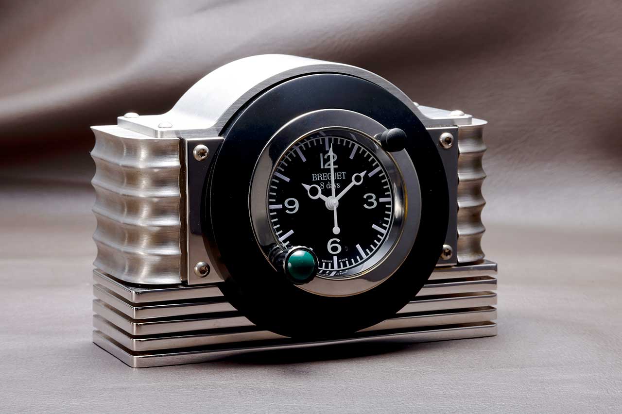 画像: 重厚なフォルムが強い存在感を放つ