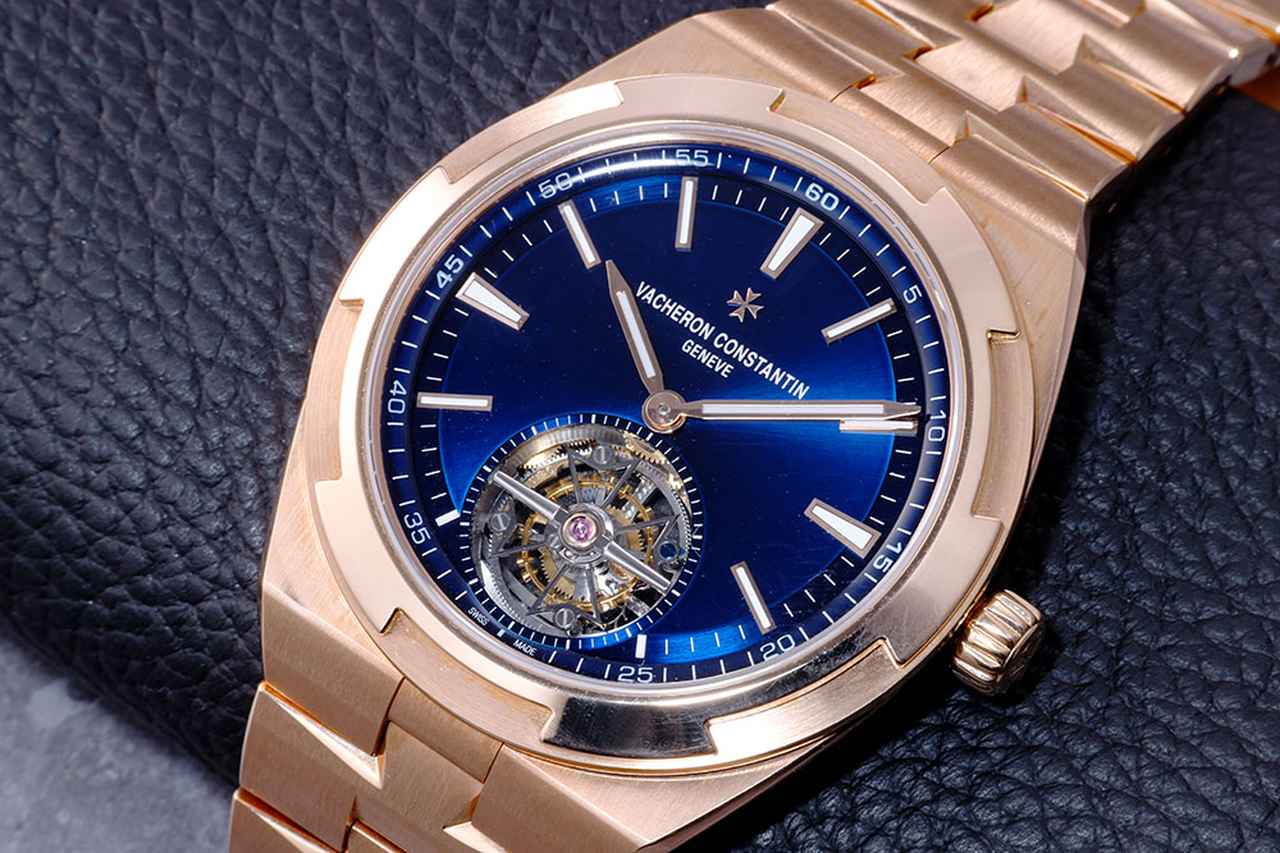 画像: ヴァシュロン・コンスタンタン オーヴァーシーズ トゥールビヨン「騎士の誇りを腕元に」【今週の逸本 Vol.246】 - singles （シングルス）