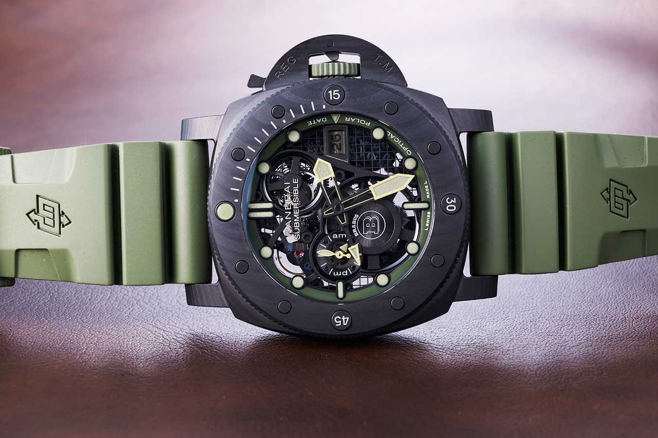 画像: 精緻な機構を覗かせるスケルトンダイヤル