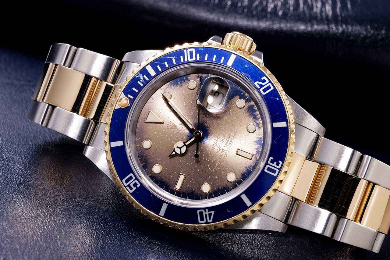 画像: ロレックス サブマリーナーデイト Ref.16803「ただひとつの顔を持つ一本」【今週の逸本 Vol.338】 - singles （シングルス） - “おひとりさま”にフォーカスした情報サイト