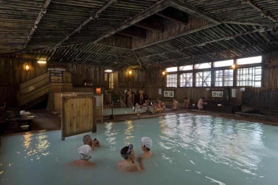 画像: <ひとり旅> 『木のぬくもりと湯けむりに包まれる 青森5つの名湯・秘湯めぐり 2日間』|クラブツーリズム