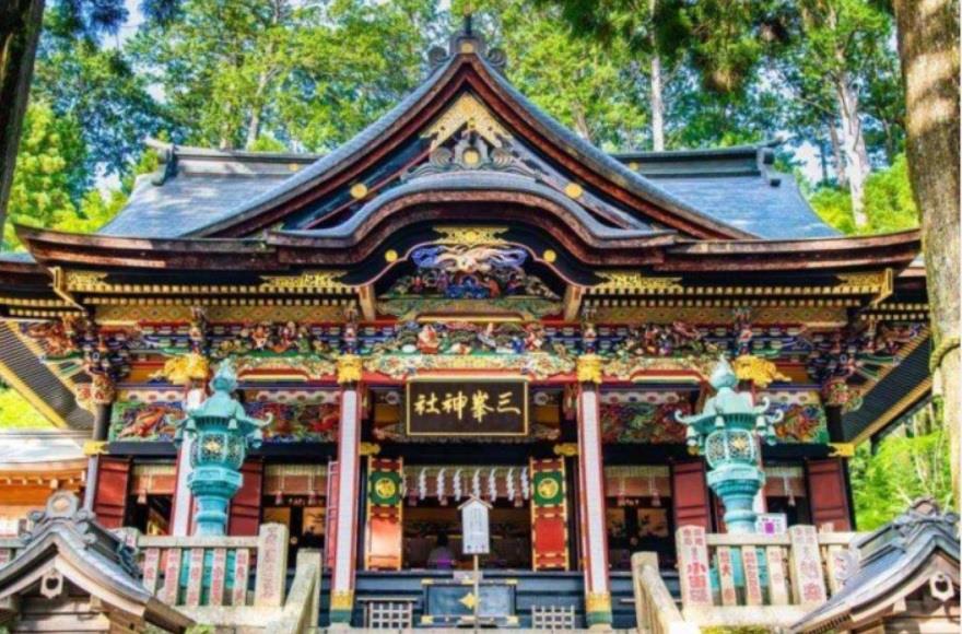 画像: ＜女性限定ひとり旅＞『トイレ付バスで行く！個人では行きにくい屈指のパワースポットへ　三峯神社・秩父神社　日帰り』【上野発】｜クラブツーリズム