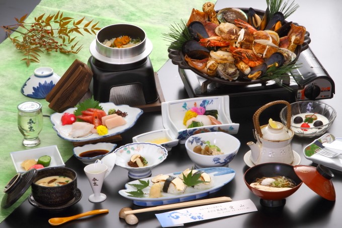画像: ＜ひとり旅＞『岩泉「松茸尽くし会席」＆宮古「七彩の海鮮パフェ」＆奥州ブランド「前沢牛」「いわて短角牛」「雫石牛」　岩手の山海の幸を堪能する ２日間』｜クラブツーリズム