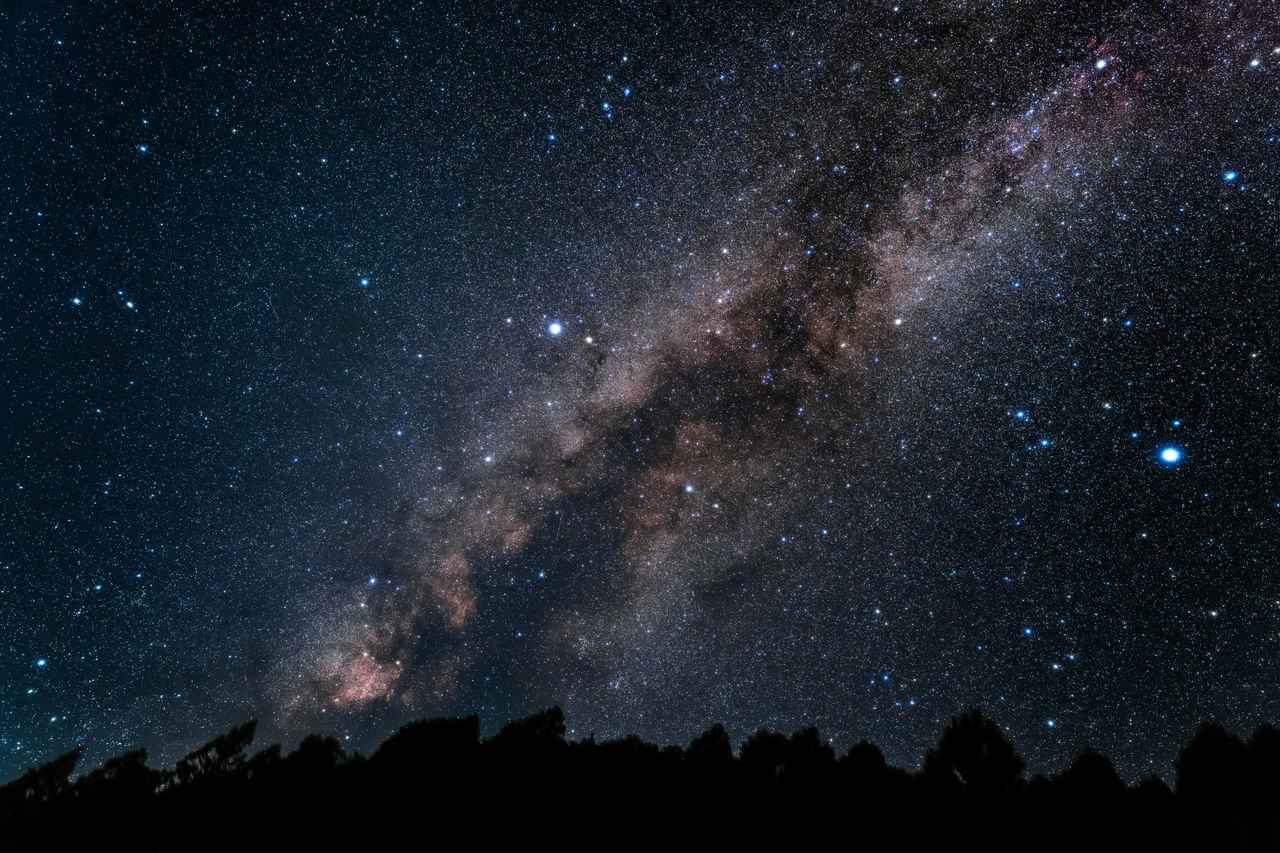 画像: 【ひとり旅プラン】星のソムリエ・天文台職員がナビゲート！ ペルセウス流星群を見に行くツアー5選 - singles （シングルス） - “おひとりさま”にフォーカスした情報サイト