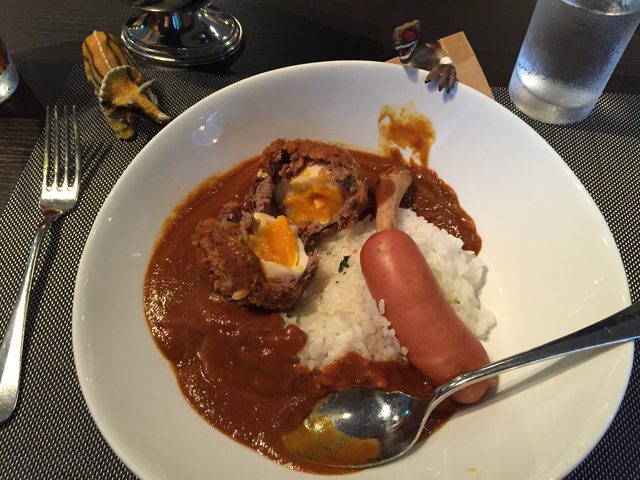 画像: そして大人カレー。高級感溢れてます。