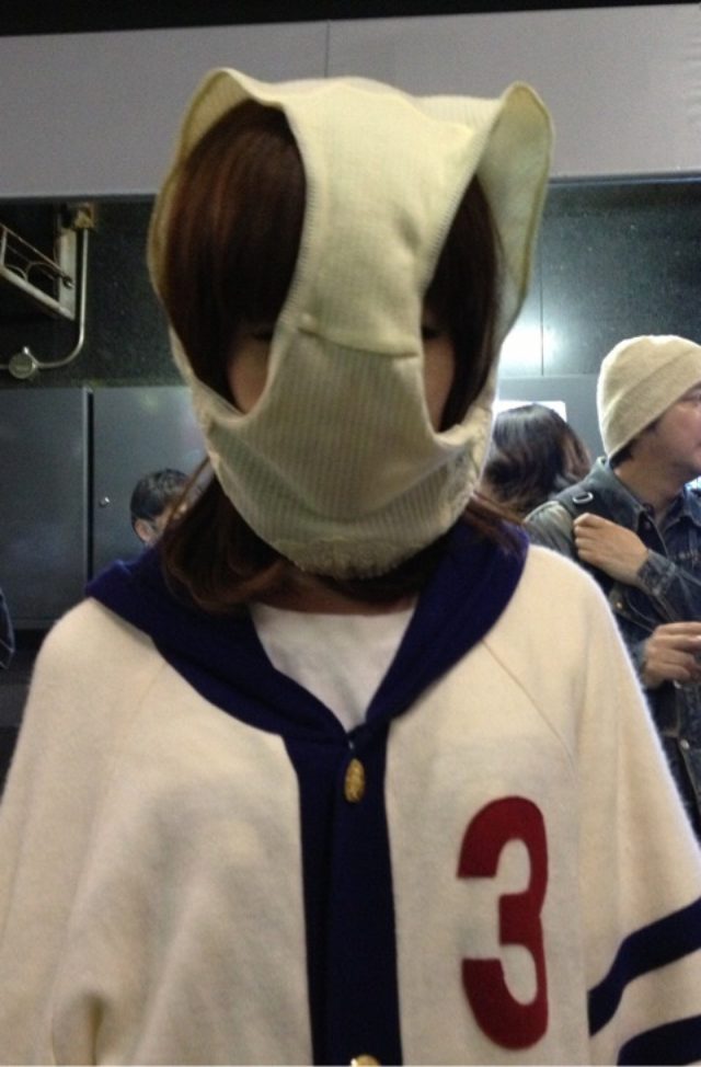 画像: 真面目な話は苦手なので画像だけでもふざけさを出してみました、変態仮面絡みのイベントがあって渋谷で大勢でパンツをかぶるのに参加した生田晴香。