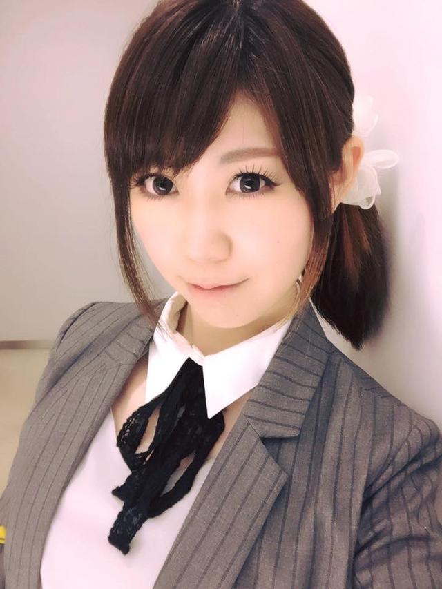 画像: 色々と見るのは好きな生田晴香です。