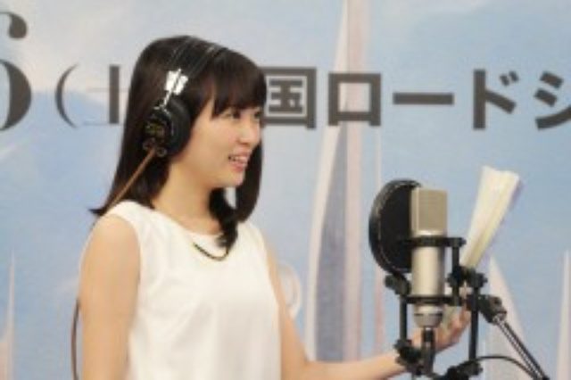 画像: アフレコ中の志田未来