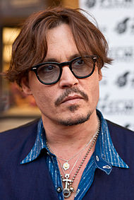 画像: オースティン映画祭(英語版)の『ラム・ダイアリー』のプレミアムでのデップ(2011年10月)。 本