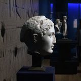 画像: 「クレオパトラ」近年クレオパトラ像として指摘された作品です。ギリシア様式の特徴をもっています。 出土地不詳 プトレマイオス朝時代(前1世紀中頃) トリノ古代博物館(イタリア)所蔵 (C)cinefil art review