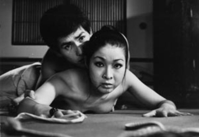 画像: 『哥(うた)』 (1972年) モノクロ/日本/1972年公開/約120分 © 1972實相寺知佐子/ATG