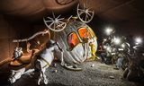 画像2: http://www.theguardian.com/artanddesign/2015/aug/20/banksy-dismaland-amusements-anarchism-weston-super-mare