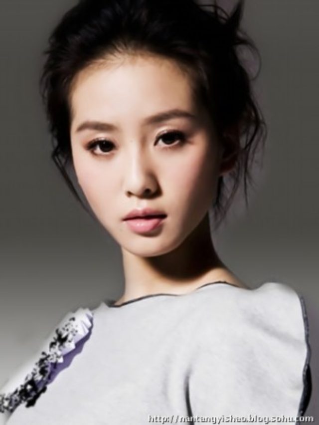 画像: http://image.baidu.com/search/detail?ct=503316480&z=0&ipn=false&word=%E5%8A%89%E8%A9%A9%E8%A9%A9&pn=0&spn=0&di=113043681190&pi=0&rn=1&tn=baiduimagedetail&is=0%2C0&istype=&ie=utf-8&oe=utf-8&in=3354&cl=2&lm=-1&st=&cs=2913868716%2C2923654638&os=3737389181%2C690765357&adpicid=0&ln=1989&fmq=1378374347070_R&ic=0&s=0&se=&sme=&tab=&face=&ist=&jit=&statnum=star&cg=star&bdtype=0&objurl=http%3A%2F%2Fwww.hinews.cn%2Fpic%2F0%2F12%2F41%2F75%2F12417558_082653.jpg&fromurl=http%3A%2F%2Fwww.hinews.cn%2Fnews%2Fsystem%2F2011%2F10%2F26%2F013566357.shtml&gsm=3c