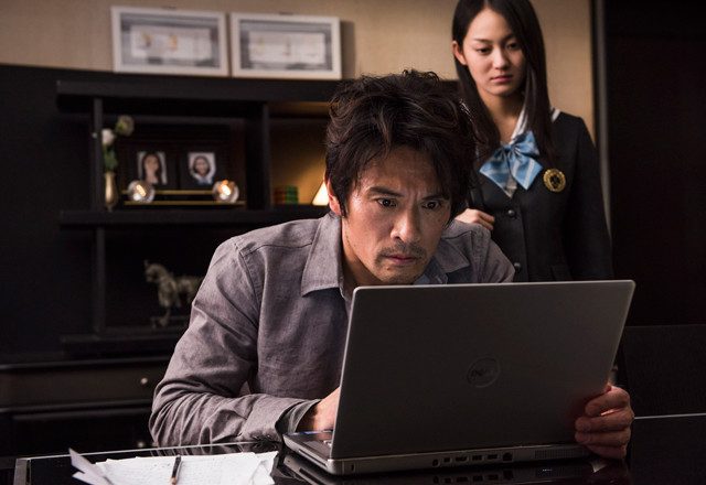 画像: 衝撃の本編映像解禁! 内野聖陽が美しすぎる邪悪な女子高生 吉本実憂に平手打ち!映画『罪の余白』