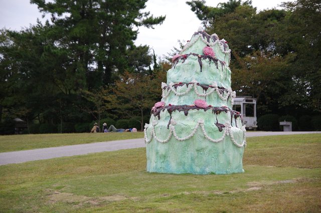 画像: 宇部商工会議所賞-「Fantaisie a la crème de Pistache au the vert et son chocolat acrylique」 ヴィンセント オリネット- photo(C)cinefil art review