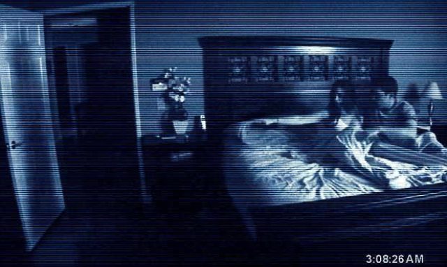 画像: White Zombie (1932) The Cursed Medallion/The Night Child (1975) The Descent (2005) Paranormal Activity (2007)
