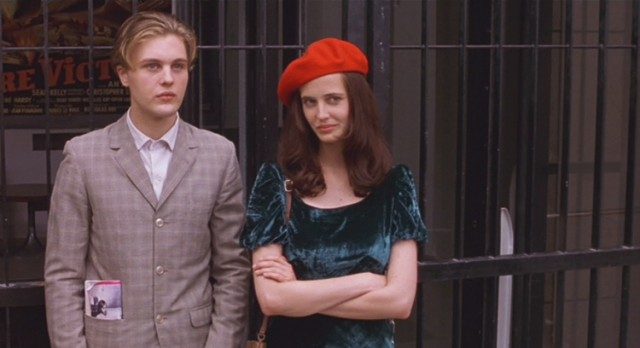画像: http://blog.urbanoutfitters.com/blog/movie_style_the_dreamers?cm_re=Blog_Content-_-B-_-movie_style_the_dreamers