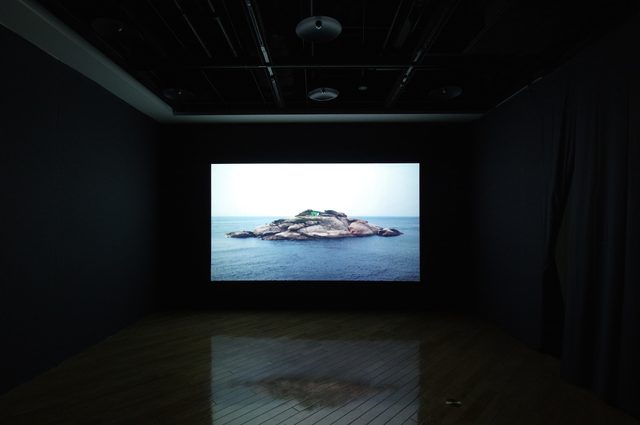 画像2: 「鉄鋼元帥 -亀島 / Marshal Tie Jia - Turtle Island」許家維 2012年 - photo(C)mori hidenobu -cinefil art review