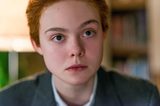 画像2: 『リトル・ミス・サンシャイン』の感動を再び! ぶきっちょ家族を描いた、あの大ヒット感動作のチームが再び集結。 エル・ファニング、ナオミ・ワッツ、スーザン・サランドンが贈る新しい時代の新しい家族の物語!