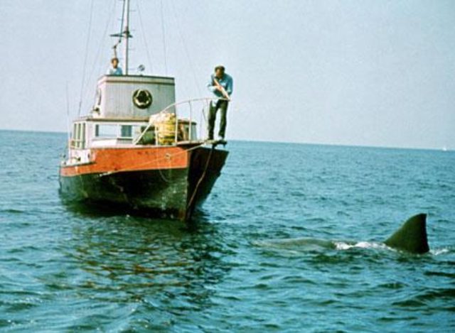 画像: http://movies.yahoo.co.jp/movie/JAWS%EF%BC%8F%E3%82%B8%E3%83%A7%E3%83%BC%E3%82%BA/10911/