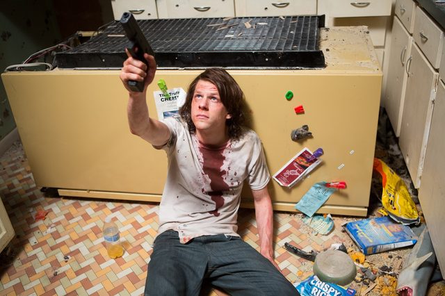 画像2: Alan Markfield/© 2015 American Ultra, LLC. All Rights Reserved.