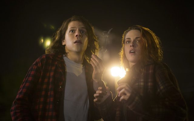 画像1: Alan Markfield/© 2015 American Ultra, LLC. All Rights Reserved.