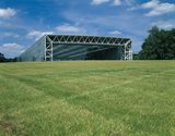 画像: フォスター+パートナーズ 《セインズベリー視覚芸術センター》 1978年 ノーウィッチ、英国 撮影 : Ken Kirkwood