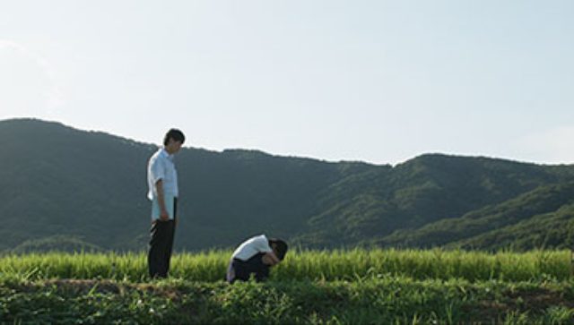 画像: 「ぼくらのさいご」 夏期講習での登校日。悦子のクラスは“宇宙人が呼べるかも”という話題で盛り上がり、夜に集まることに。悦子の幼馴染みの雅人は一同にあきれつつも楽しみにする彼女と参加する。しかしある出来事により、2人の関係は変化する。 2015年/日本/33分/千葉県初上映 監督/脚本:石橋夕帆 出演:堀春菜、笠松将、斉藤結女、川瀬成美、志茂星哉、東龍之介、平野龍一、古島裕大、石本径代、中野健治、鈴木博之、小林伸行