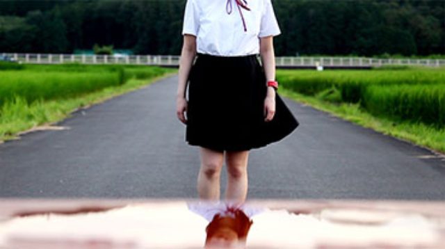画像: 「したさきのさき」 高校生の咲紀はクラスで人気者の智哉に夢中。親友の亜子が彼を「クソナルシスト」といってもだ。それでも募る咲紀の情念はやがて爆発を導き、衝動は加速し始める。 2015年/日本/45分/千葉県初上映 監督/脚本:中山剛平 出演:見里瑞穂、根矢涼香、大橋典之、赤瀬一紀、折田侑駿、山下智雅、竹下かおり、森川千有、川崎 僚、梶原香乃、平田瞭介