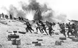 画像: A still from the 1958 'Dunkirk' film www.telegraph.co.uk