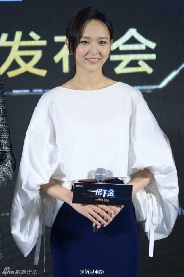 画像: タン・イェン http://m.weibo.cn/1623886424/3964082199609172?uicode=10000002&featurecode=10000085&mid=3964082199609172&luicode=10000003&_status_id=3964082199609172&extparam=100103type%3D1%26cuid%3D1287719751%26q%3D%E8%B5%8F%E9%87%91%E7%8C%8E%E4%BA%BA%E5%8F%91%E5%B8%83%E4%BC%9A%26t%3D2%26sid%3Dt_wap_ios%26category%3D26%26pos%3D5_0%26wm%3D3333_2001&rid=0_0_0_2789461068415938993&sourcetype=page&lfid=100103type%3D1%26q%3D%E8%B5%8F%E9%87%91%E7%8C%8E%E4%BA%BA%E5%8F%91%E5%B8%83%E4%BC%9A%26t%3D2&lcardid=weibo_26_1_5_0