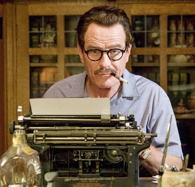 画像: http://dailytrojan.com/2015/11/05/bryan-cranston-shines-as-fallen-screenwriter-in-trumbo/