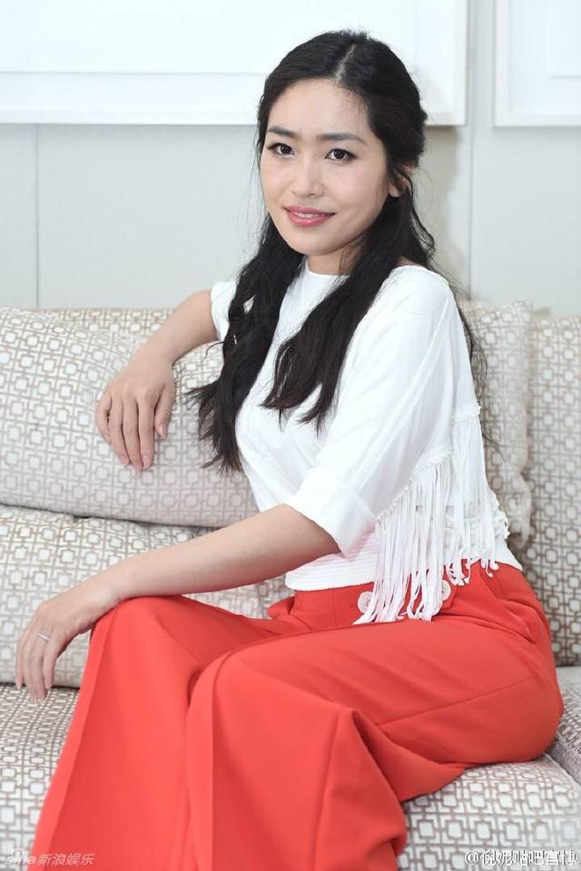 画像: チャン・モー http://m.weibo.cn/5702352546/3965562759277274?uicode=10000002&featurecode=10000085&mid=3965562759277274&luicode=10000003&_status_id=3965562759277274&extparam=100103type%3D1%26cuid%3D1287719751%26q%3D%E5%BC%A0%E6%9C%AB%26t%3D1%26sid%3Dt_wap_ios%26category%3D31%26pos%3D6_2%26wm%3D3333_2001&rid=3_0_0_2666163981969883583&sourcetype=page&lfid=100103type%3D1%26q%3D%E5%BC%A0%E6%9C%AB%26t%3D1&lcardid=weibo_10117_1_6_2_1_0
