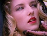 画像: Sensual Exposure『センシュアル・エクスポージャー』1993 ※アンドリュー・ブレイク監督。主演の美少女、ケリー・オデルのアップ。