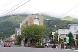 画像1: 湯の坪街道入り口