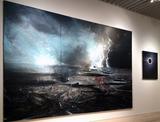 画像: 左:《星屑からの隠遁者》 ジア・アイリ/贾蔼力(1979年–) 2015-2016年 油彩、カンヴァス 作家蔵 制作協力:パン・クワァンイ(潘広宜) _ 右:《無題》 ジア・アイリ/贾蔼力(1979年–) 2015年 油彩、カンヴァス 作家蔵
