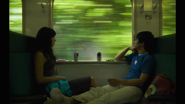 画像2: 仲間たちと戯れて過ごすしあわせな時間。 いつまでも続くといいのに、続かないことも知っている、儚い夢のようなひととき。