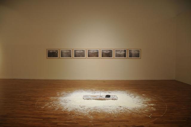 画像: 李康昭 Lee Kang So(韓国) Untitled 75031 Wood,Plaster,Iron,Chalk,photos 1975