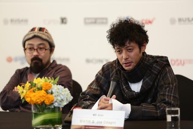 画像: オダギリジョー、山下敦弘監督