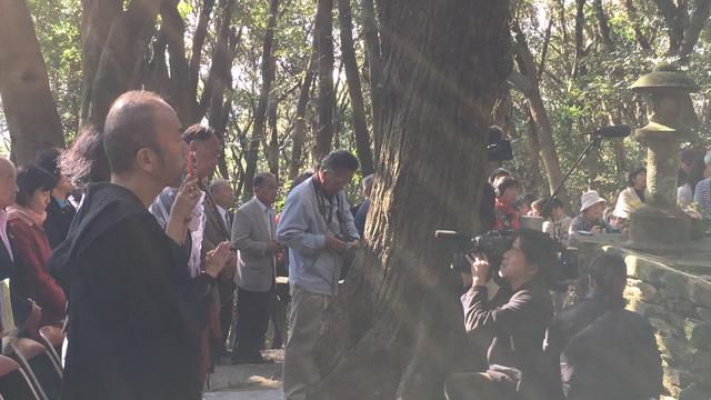 画像4: “隠れキリシタン”の聖地に立つ塚本晋也!『沈黙』を深める長崎の旅は、いよいよ最終地サン・ジワン枯松神社の祭りの訪問へ―