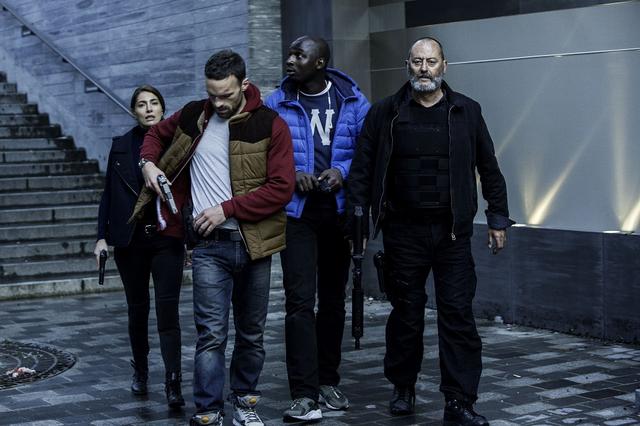 画像3: ©2015 CAPTURE THE FLAG FILMS SND VERTIGO FILMS M6 FILMS TOUS DROITS RÉSERVÉS.