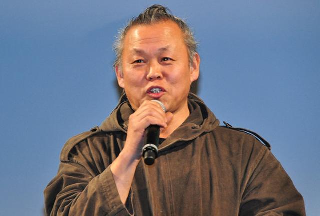 画像: キム・ギドク監督 http://s.cinemacafe.net/article/img/2016/02/29/38276/205174.html