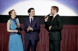 画像: EW0001: Sebastian (Ryan Gosling) and Mia (Emma Stone) in LA LA LAND. Photo courtesy of Lionsgate. © 2016 Summit Entertainment, LLC. All Rights Reserved.