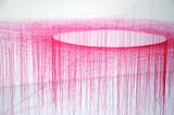 画像: 池内 晶子 《Knotted Thread-Red-h120cm》 2009 gallery21yo-jでの展示